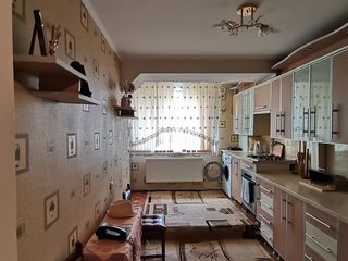 Spre vinzare apartament cu 2 odai foto 5