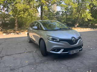 Renault Grand Scenic foto 2