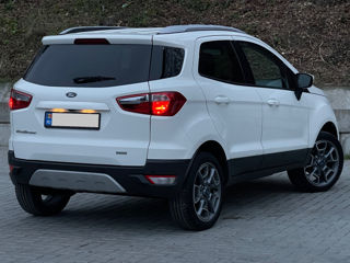 Ford EcoSport foto 3