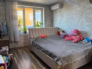 Ap. 1 cam., 35 м², 5/5 et.