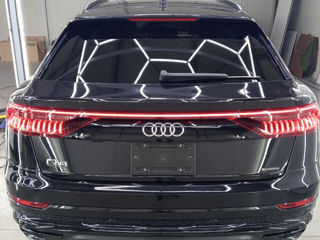 Audi Q8 foto 7