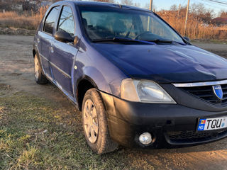 Dacia Logan foto 4