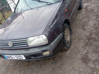 Volkswagen Vento foto 2