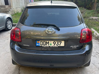 Toyota Auris foto 2