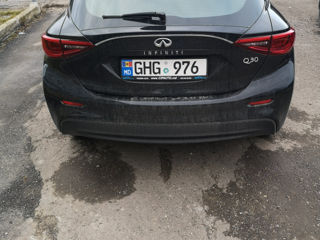 Infiniti Q30 foto 2