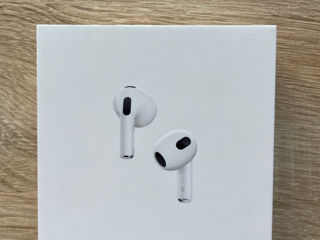 Apple AirPods (3rd Generation)