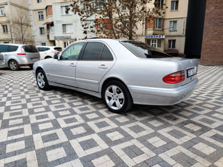 Mercedes E-Class foto 7