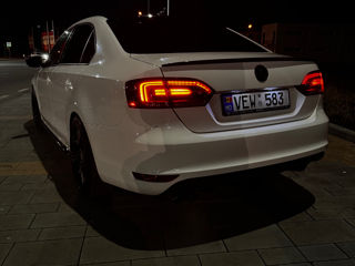 Volkswagen Jetta foto 5