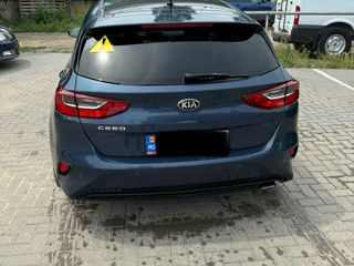 KIA Ceed foto 2