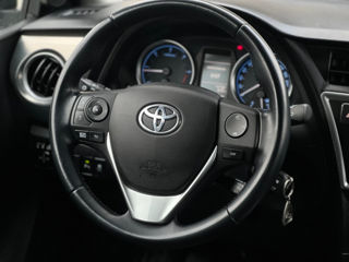 Toyota Auris foto 11