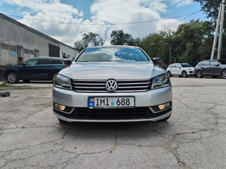 Volkswagen Passat foto 2