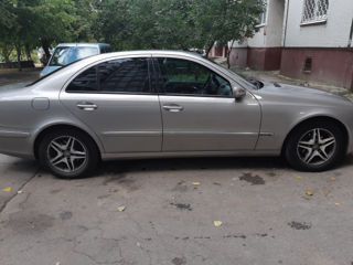 Mercedes E-Class foto 4