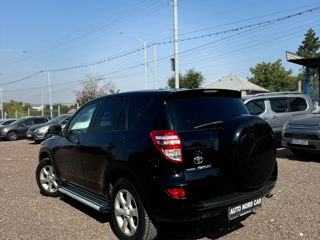 Toyota Rav 4 foto 3