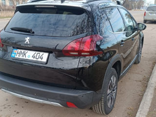 Peugeot 2008 foto 4