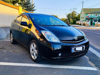 Toyota Prius foto 1