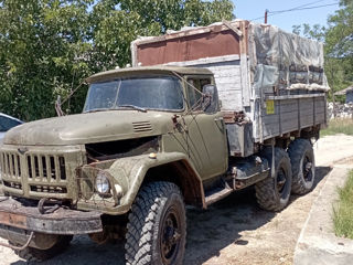 Zil 131 la piese