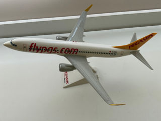 Продается модель самолёта Boeing 737-800. foto 1