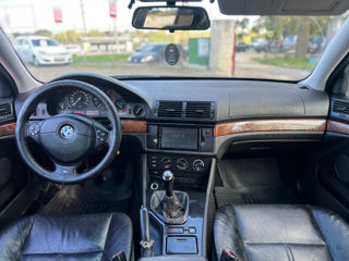 BMW 5 Series foto 17