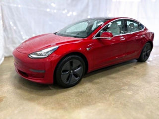 Tesla Model 3 foto 2