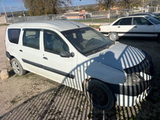 Dacia Logan foto 3