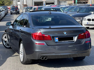 BMW 5 Series foto 4