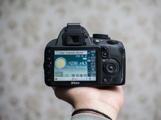 Nikon D3100 kit foto 2