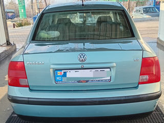 Volkswagen Passat foto 2