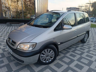 Opel Zafira foto 3