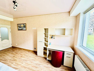 Apartament cu 3 camere, 90 m², Telecentru, Chișinău foto 3