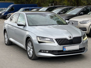 Skoda Superb foto 4