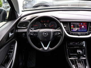Opel Grandland X фото 8