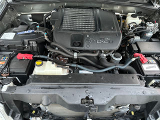 Toyota Land Cruiser Prado foto 10