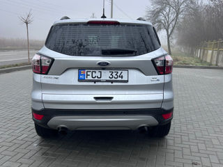 Ford Escape foto 2