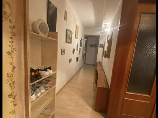 Apartament cu 3 camere, 70 m², Buiucani, Chișinău foto 1