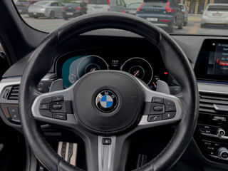 BMW 5 Series foto 8