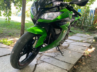 Kawasaki Ninja ex 300 foto 2