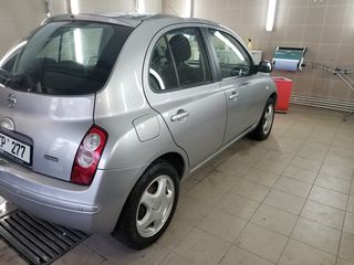 Nissan Micra foto 5