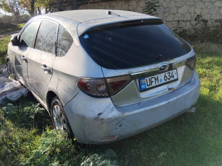 Subaru Impreza foto 2