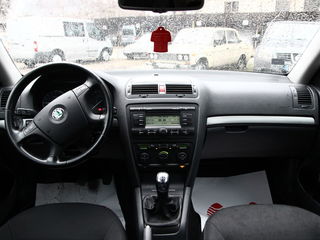 Skoda Octavia foto 2