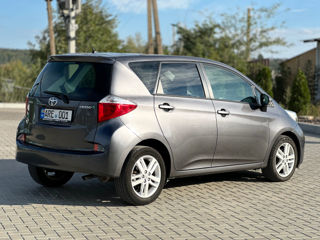 Toyota Verso-S foto 6