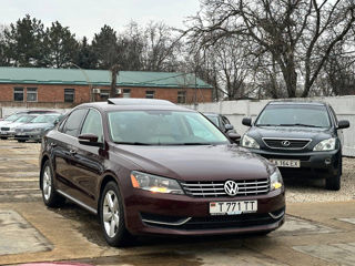 Volkswagen Passat foto 3