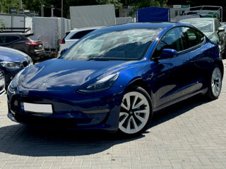 Tesla Model 3 foto 1