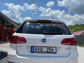 Volkswagen Passat foto 2