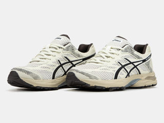 Asics Gel-Flux 4 Beige foto 3