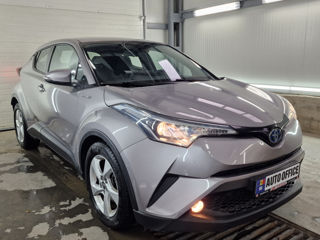 Toyota C-HR foto 3