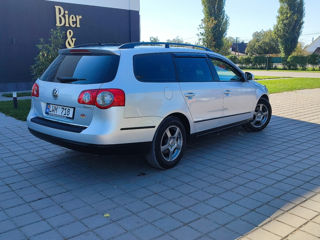 Volkswagen Passat foto 3