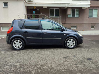 Renault Scenic foto 8