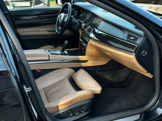 BMW 7 Series foto 11