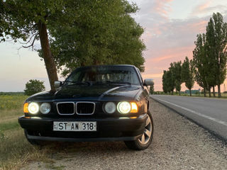 BMW 5 Series foto 10