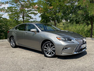 Lexus ES Series